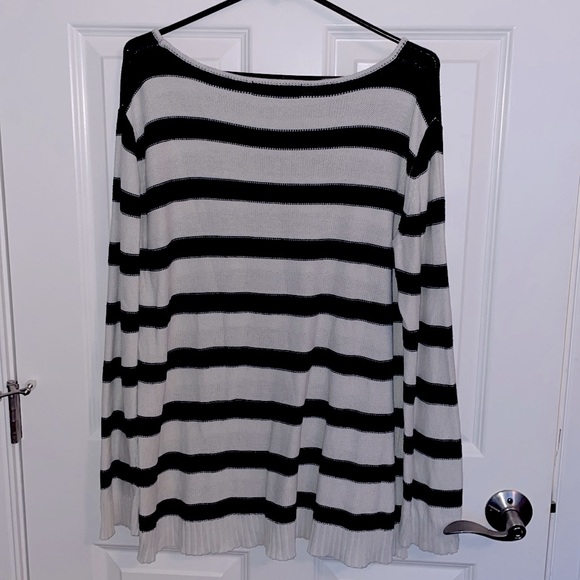 Black and White Striped Scoop Neck Sweater, Women’s Medium - Picture 3 of 3